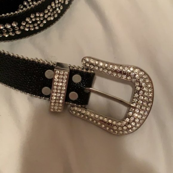 Brand New Rhinestone Belt. - Picture 2 of 5
